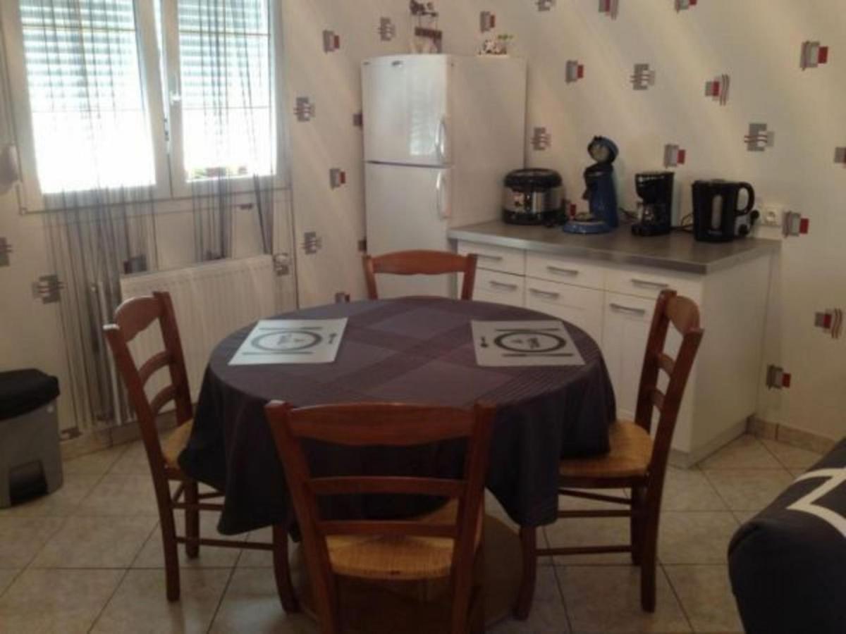 Charmant Gite A Etain, Tout Inclus, Proche Verdun Avec Terrasse Et Parking - Fr-1-585-3 Exterior photo